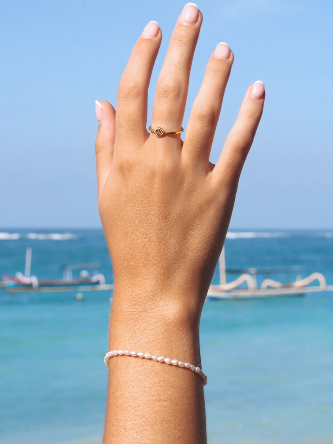Pearl Sea Bracelet in 18k Gold - Image 5